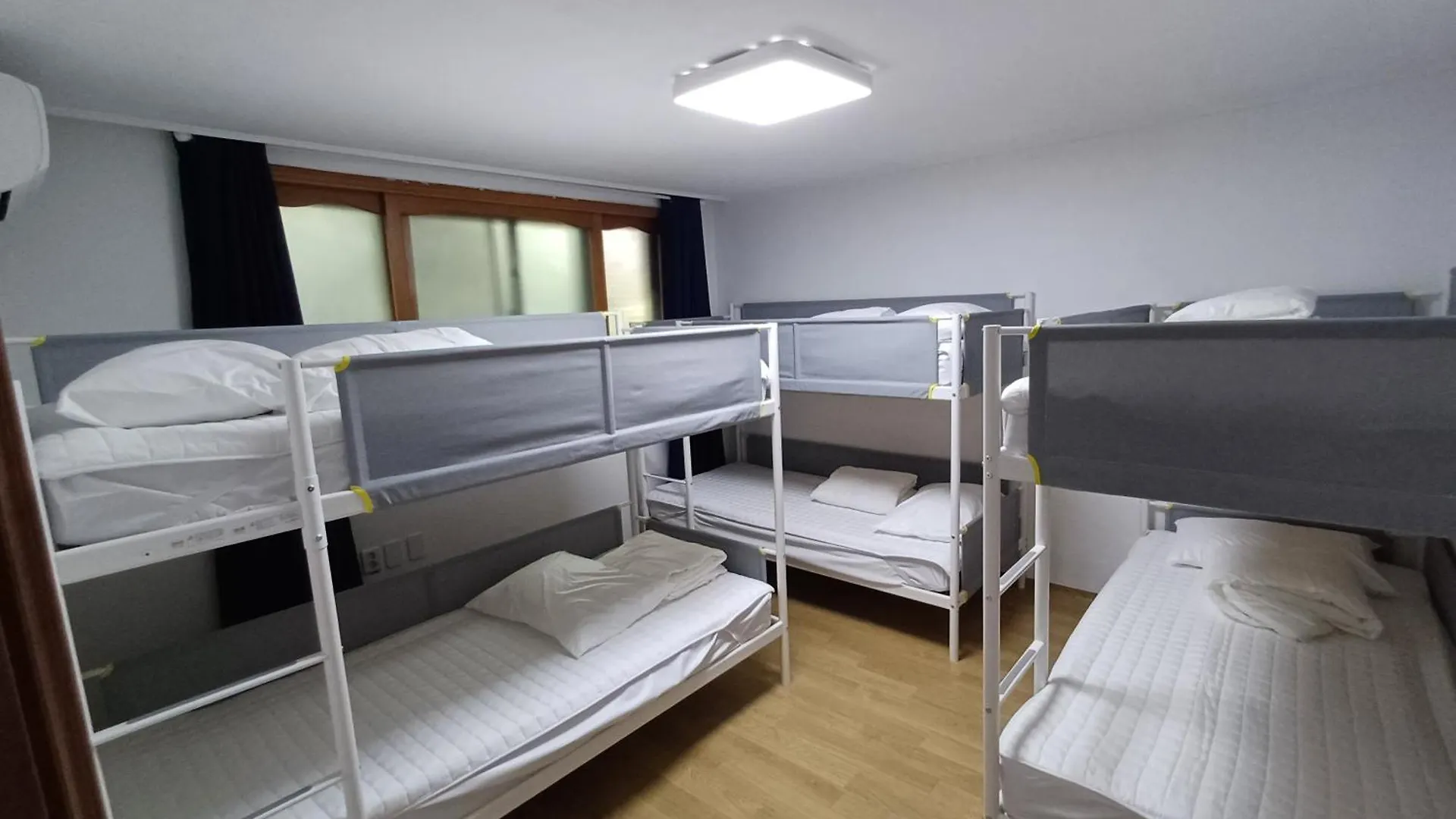 Ocean'S Guesthouse - Foreigners Only ソウル特別市 0*,