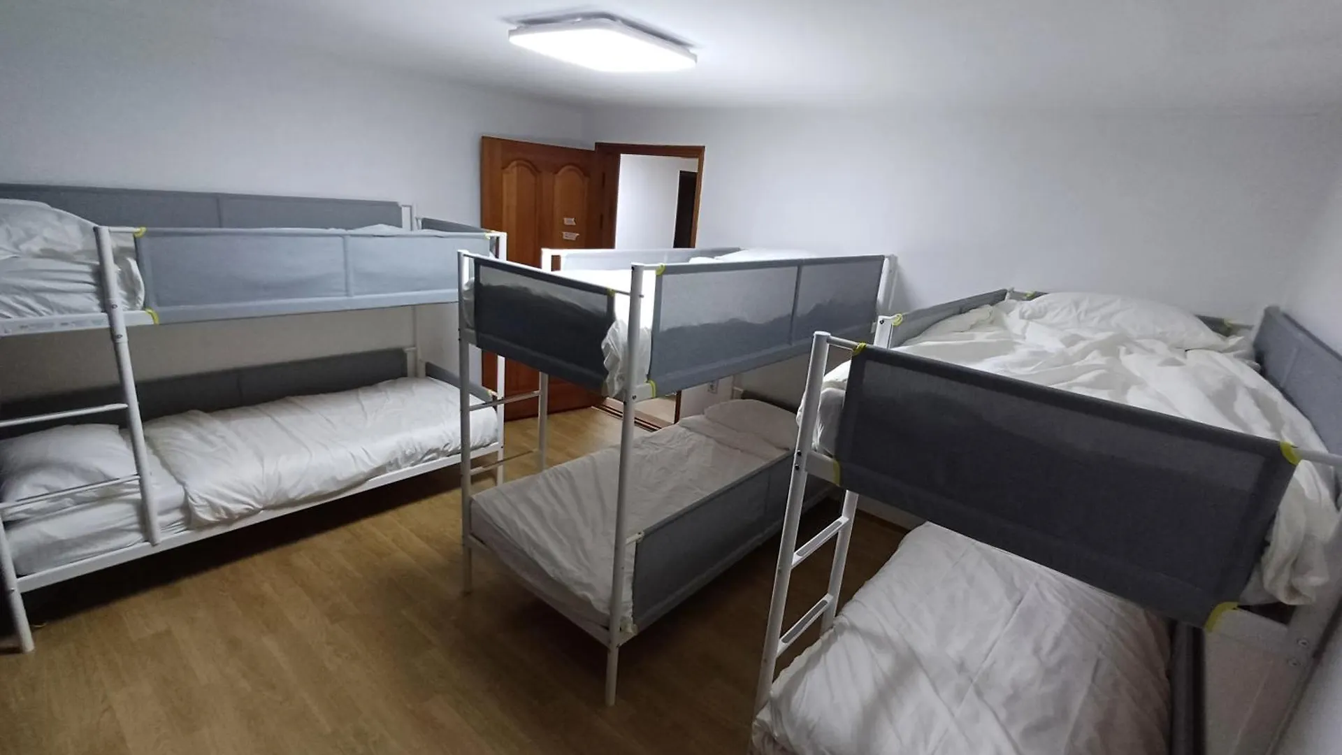 Ocean'S Guesthouse - Foreigners Only Seul Pensjonat