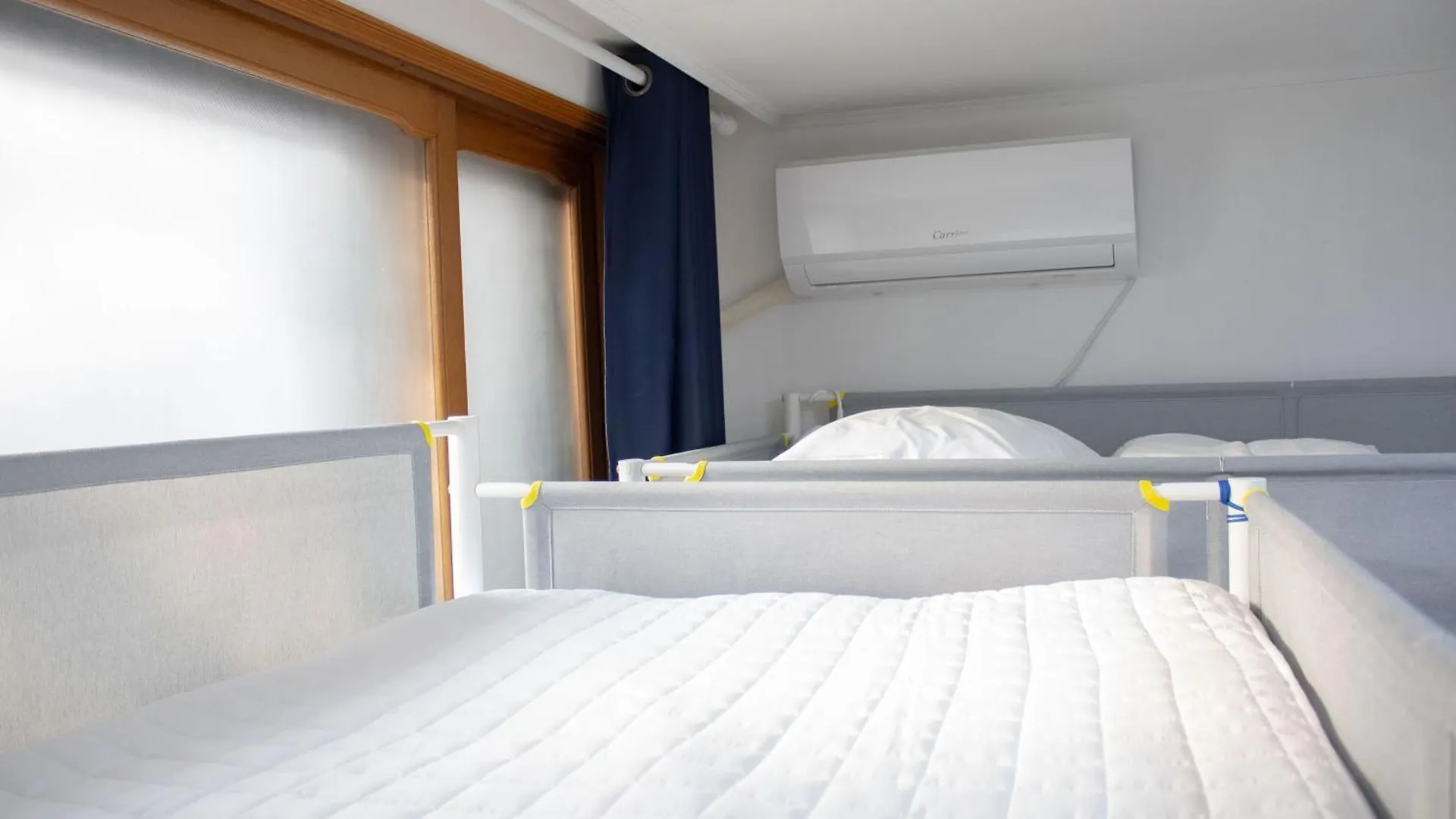 Pensjonat Ocean'S Guesthouse - Foreigners Only Seul